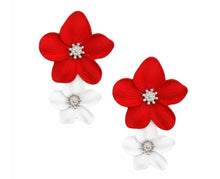 Load image into Gallery viewer, Two Tone Flower Earrings

