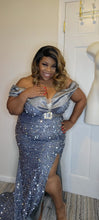Load image into Gallery viewer, Used Silver Sparkle Gown
